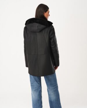 Kożuch damski z kapturem i kołnierzem z futra, idealna na zimowe dni