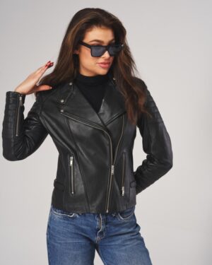 Kurtka skórzana damska w kolorze czarnym z asymetrycznym zamkiem i pikowanymi rękawami