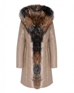 Płaszcz skórzany damski w beżowym kolorze z kapturem i futrzanym kołnierzem, pikowana z kieszeniami po bokach