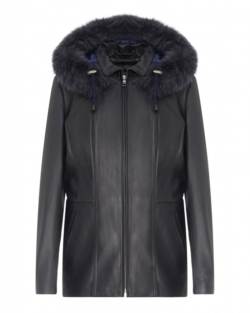 Kurtka skórzana damska w kolorze czarnym z kapturem i futrzanym wykończeniem, elegancki krój i boczne kieszenie