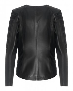 Kurtka skórzana damska w kolorze czarnym z modnymi, szerokimi rękawami i minimalistycznym krojem