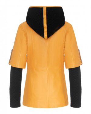 Kurtka skórzana damska w kolorze żółtym z czarnym kapturem i krótkimi rękawami, idealna na zimowe dni