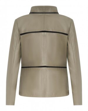 Kurtka skórzana damska w kolorze beżowym z subtelnymi przeszyciami i eleganckim kołnierzem