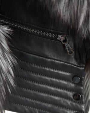 Kurtka skórzana damska czarna z ozdobnym futrem, zamkiem błyskawicznym i guzikami na przodzie